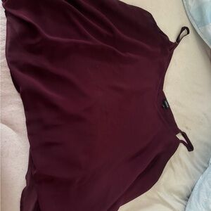 🍷 Torrid Double-Layer Chiffon Tank – Size 4 – Excellent Condition 🍷
